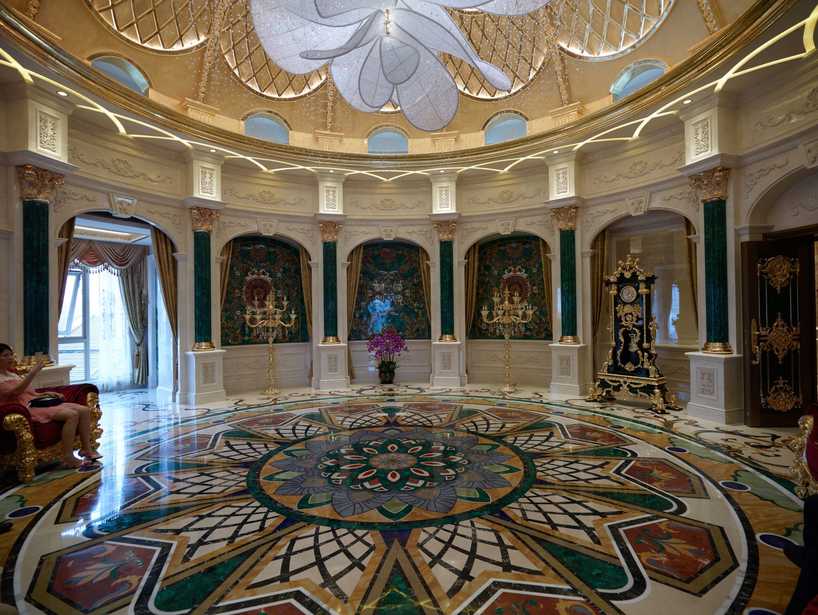 الردهات والاستقبالات